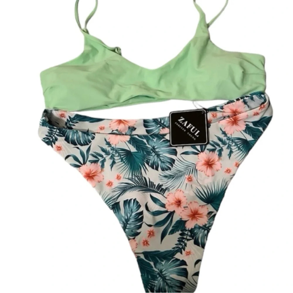 NWT ZAFUL Women's Spaghetti Strap Bralette Bikini Set Two Piece Swimsuit